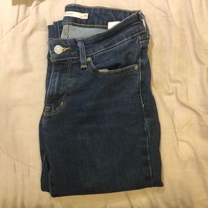 Levi’s 711 Skinny Jeans Size 25 Length 30